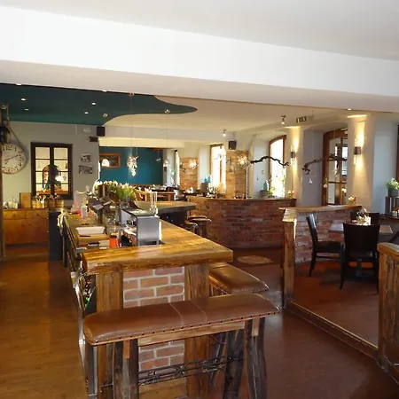 德意志之家酒店 酒店 松托芬