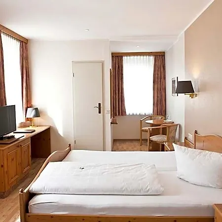 Deutsches Haus Anno 1898 Hotel 2*