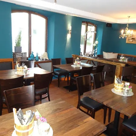 Deutsches Haus Anno 1898 Hotel 2*